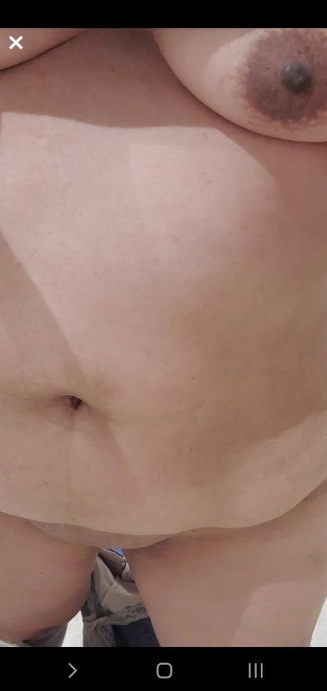 17P Hot cuckold wife exposed on vacation cornudo por primera vez
