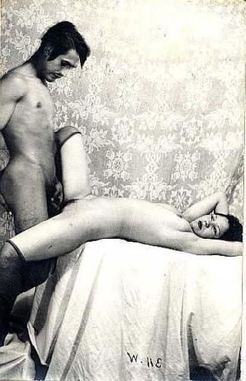 25P Vintage porn photos from 1901 to 1930