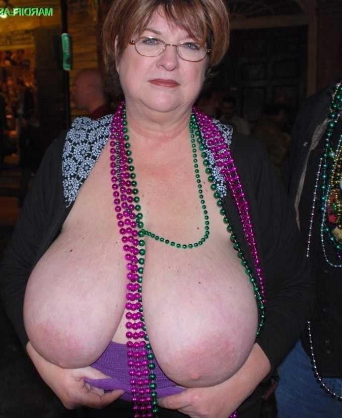 14P BBW Milf Mature Nude 30
