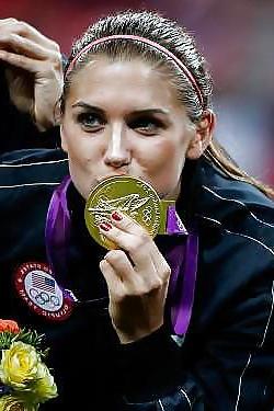25P Alex Morgan collection