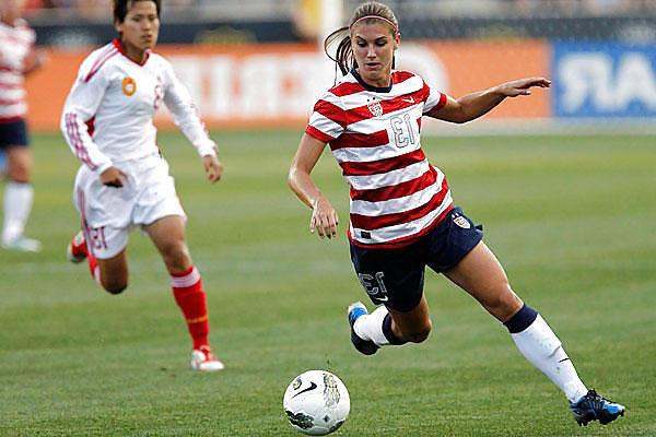 25P Alex Morgan collection