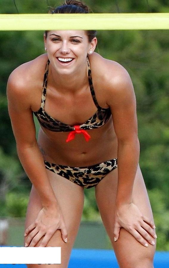 25P Alex Morgan collection