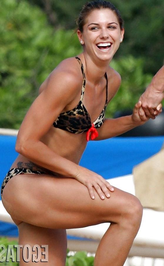 25P Alex Morgan collection