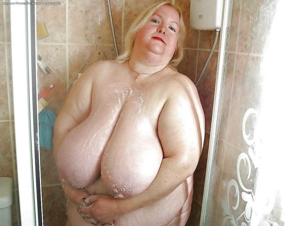 25P From MILF to GILF with Matures in between 253