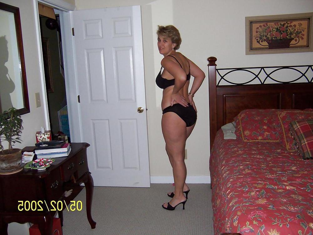 25P FANTASTIC MILF - SEXY AND HOT V