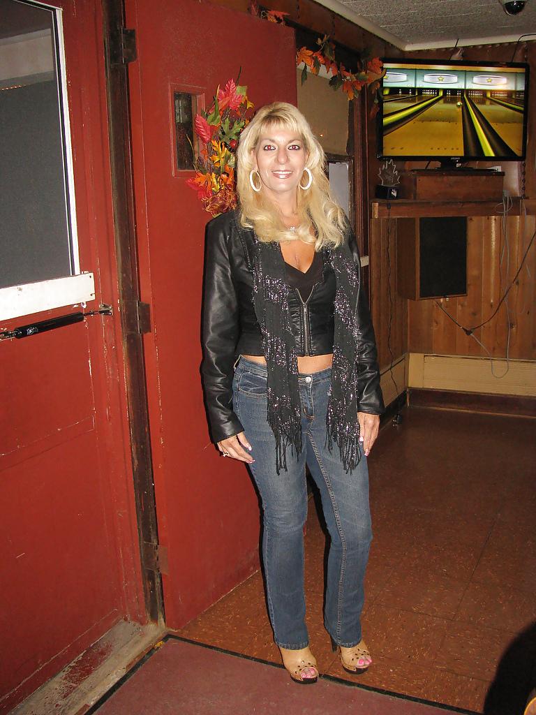 21P Blonde Mature Italian