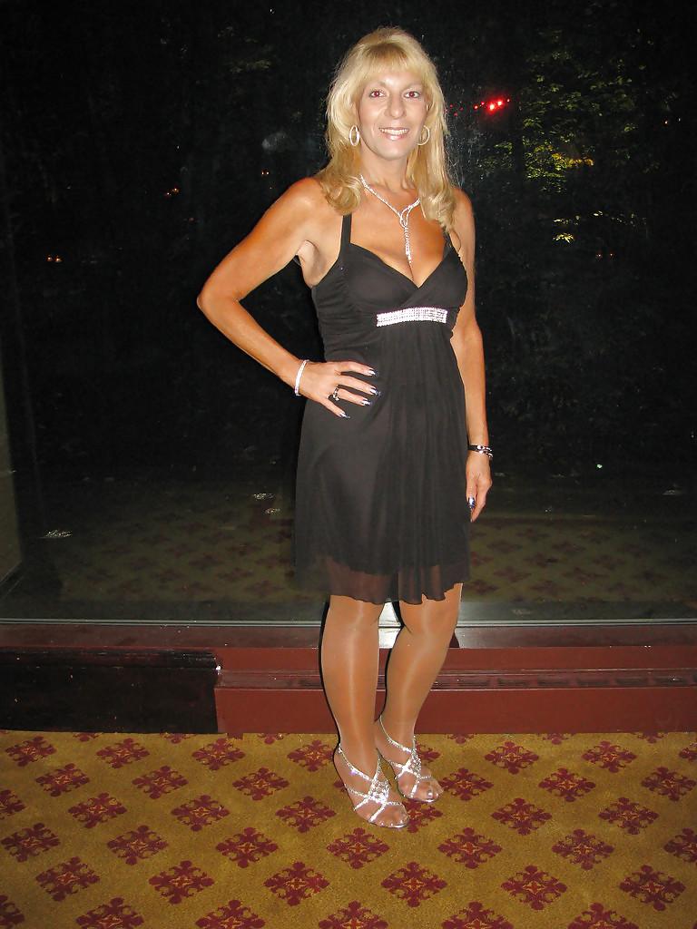 21P Blonde Mature Italian
