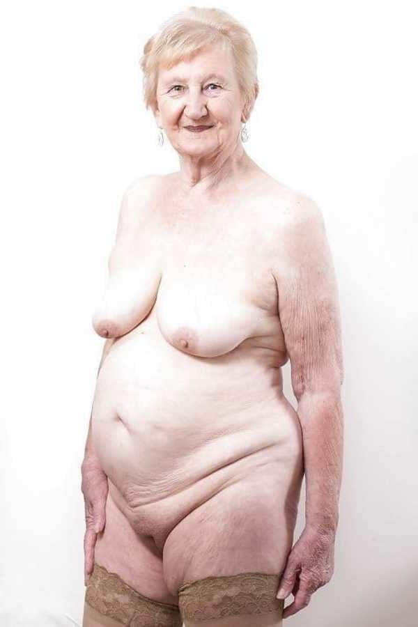 25P From MILF to GILF with Matures in between 258