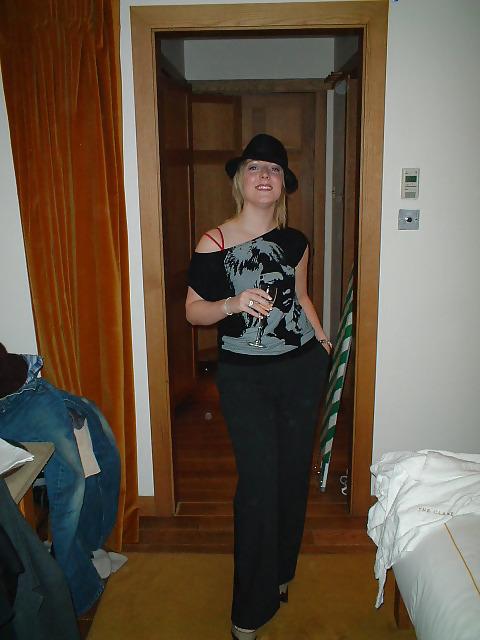 25P Mandy A Blond MILF