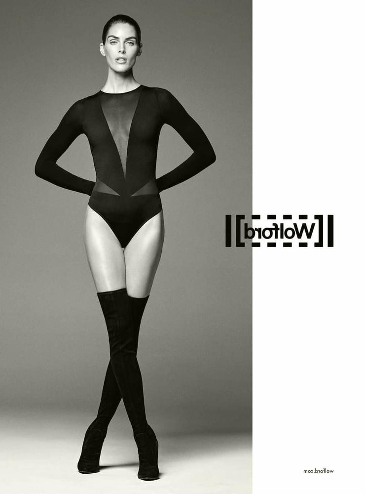 18P Hilary Rhoda posing feb 2018