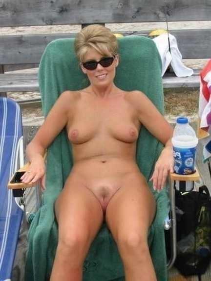 25P From MILF to GILF with Matures in between 257