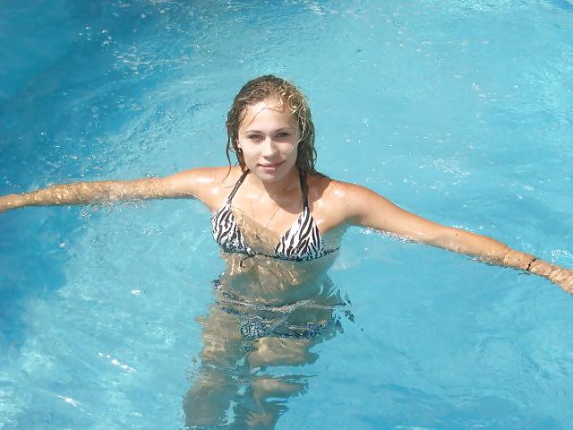 23P Sexy mom and 2 daughters comments please