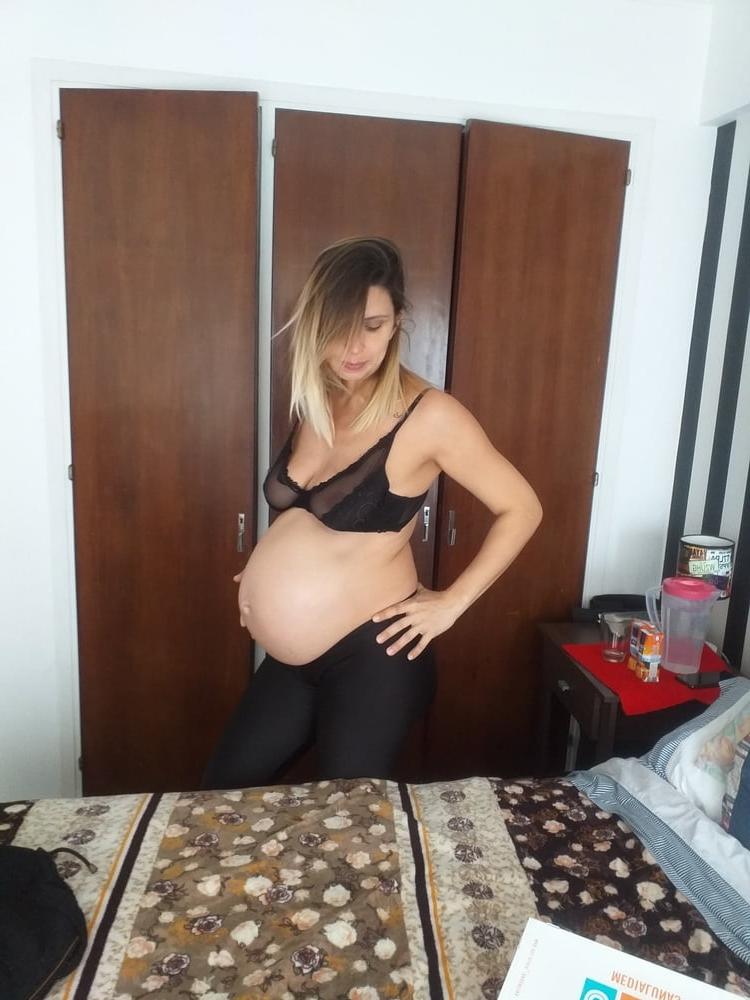 6P Pregnant 8 month