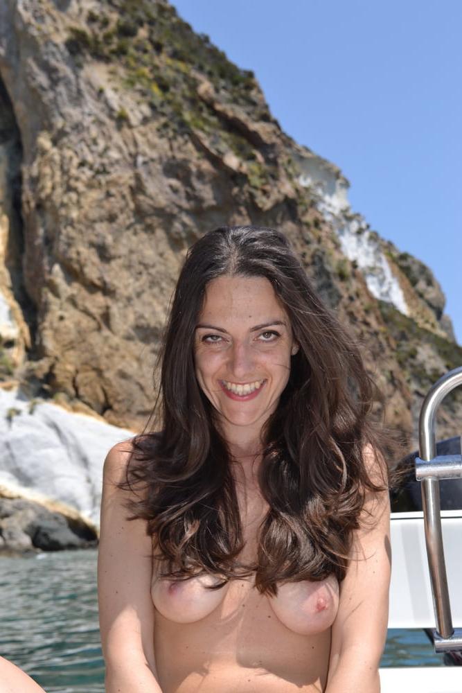 25P Italian milf
