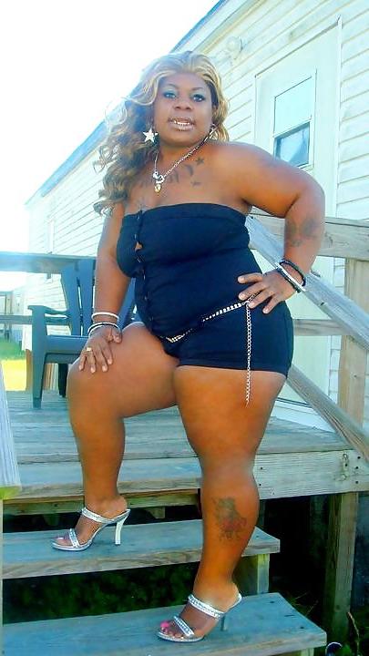 9P GHETTO CHICS 3
