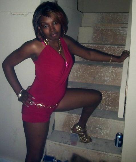 9P GHETTO CHICS 3