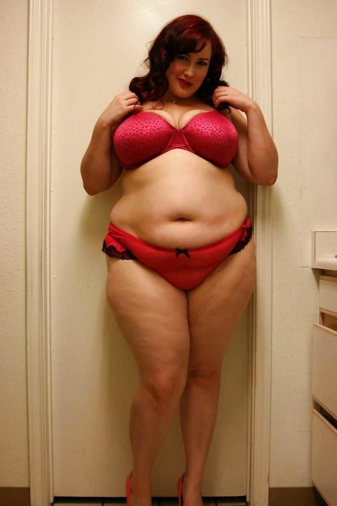 25P From MILF to GILF with Matures in between 252