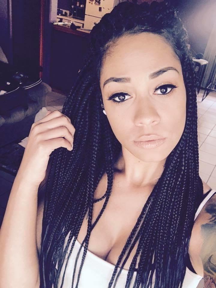 25P Renay Mclellan a 3 hole slut wanting all dicks and cum