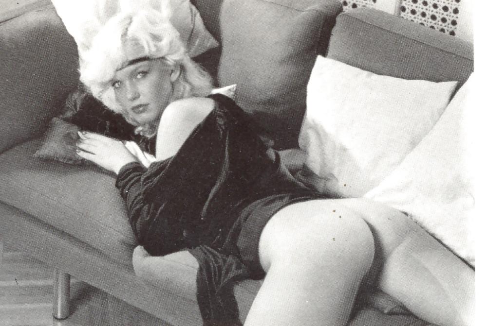 25P Vintage Blonde Babe Karina Jensen - Lykkehjulet