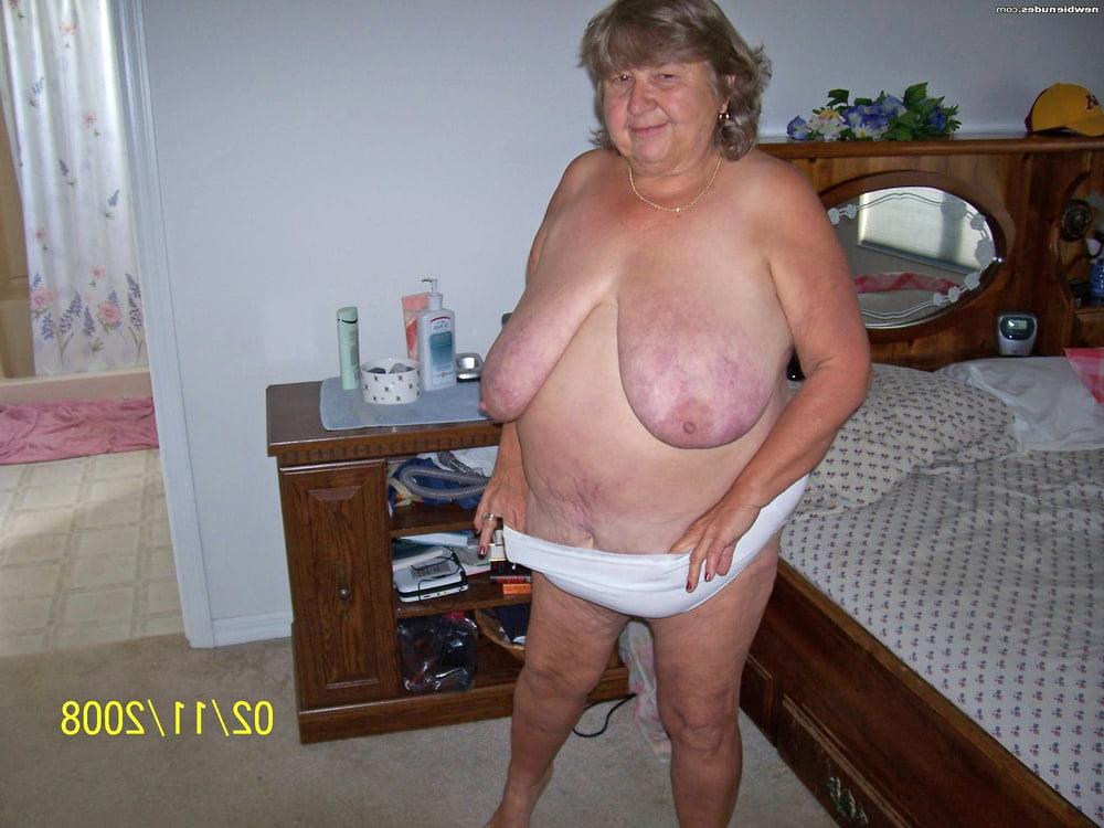 16P Bbw mix 1061 (Big boob granny)