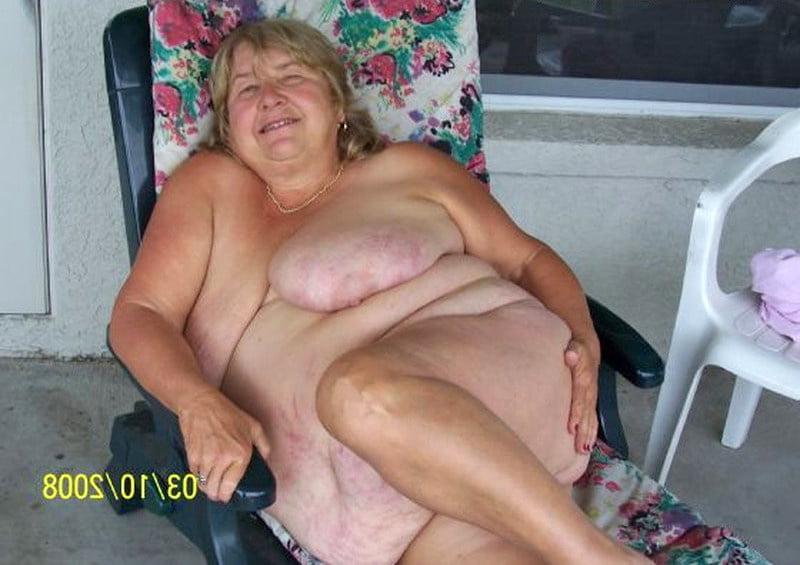 16P Bbw mix 1061 (Big boob granny)