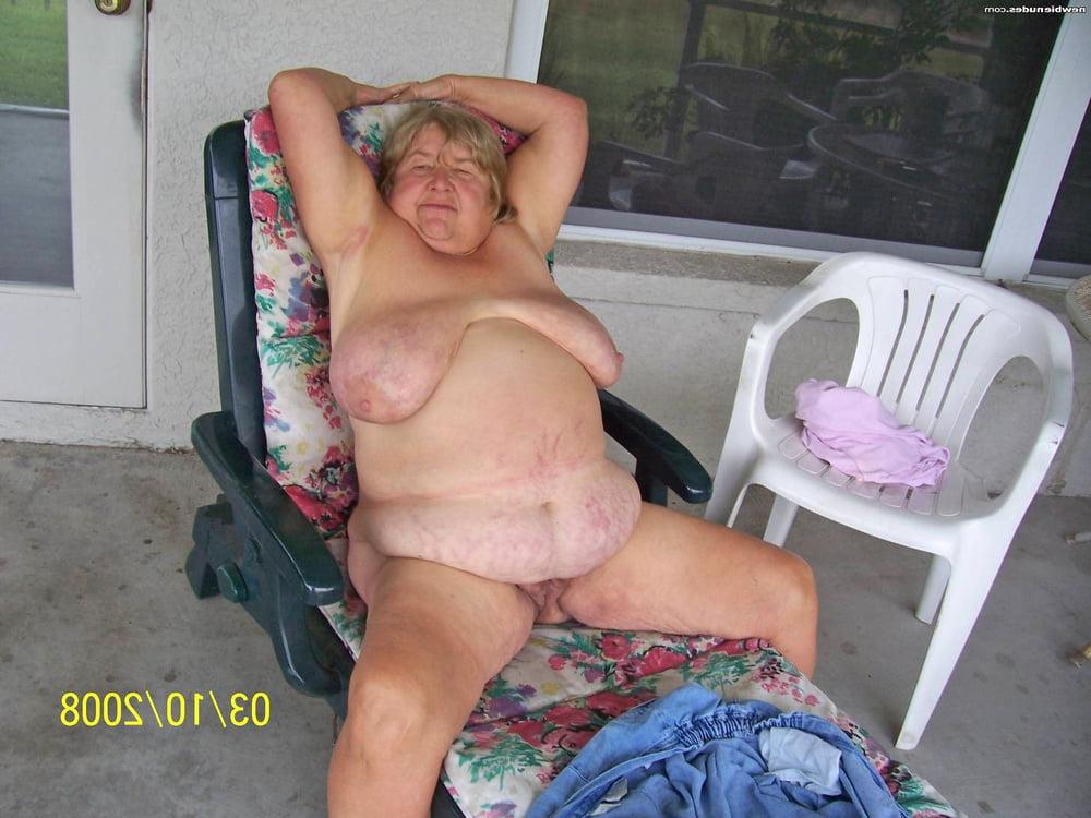 16P Bbw mix 1061 (Big boob granny)