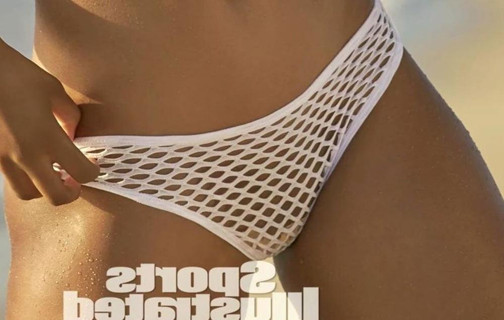 17P Danielle Herrington posing for a mag feb 2018