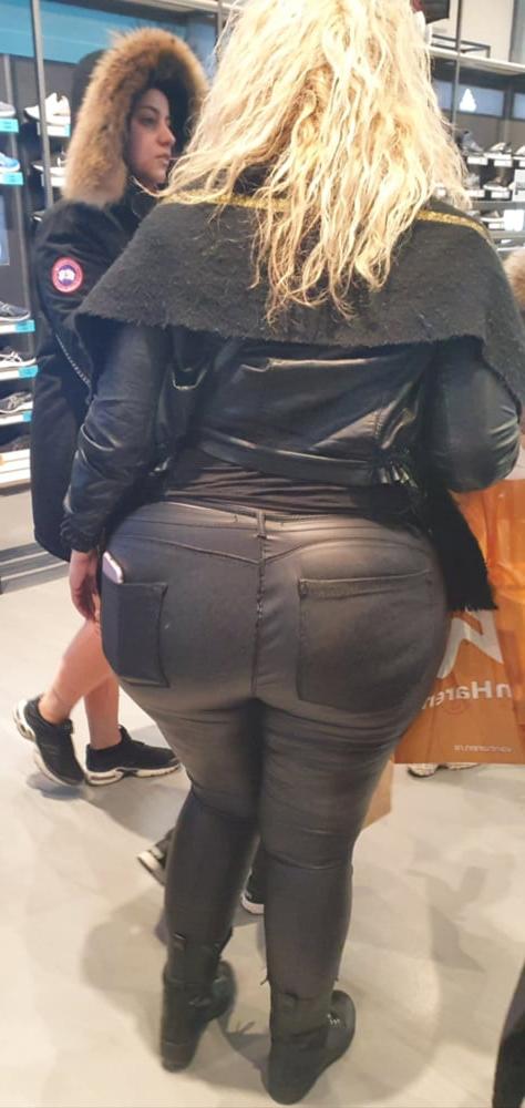 13P Mature ass