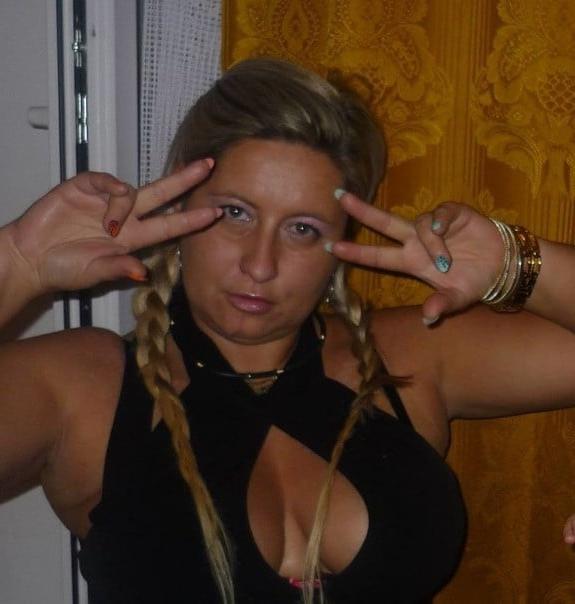 23P slutty  polish girl