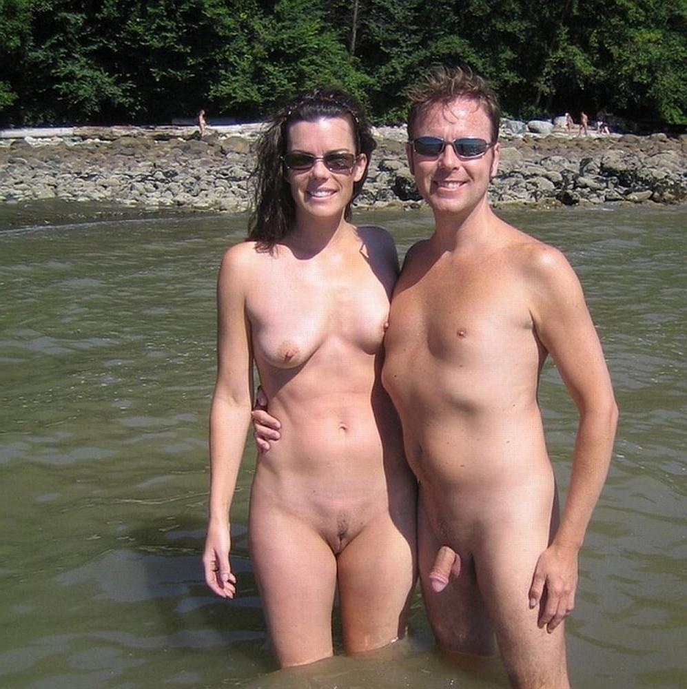 25P Swingers at the Beach #101