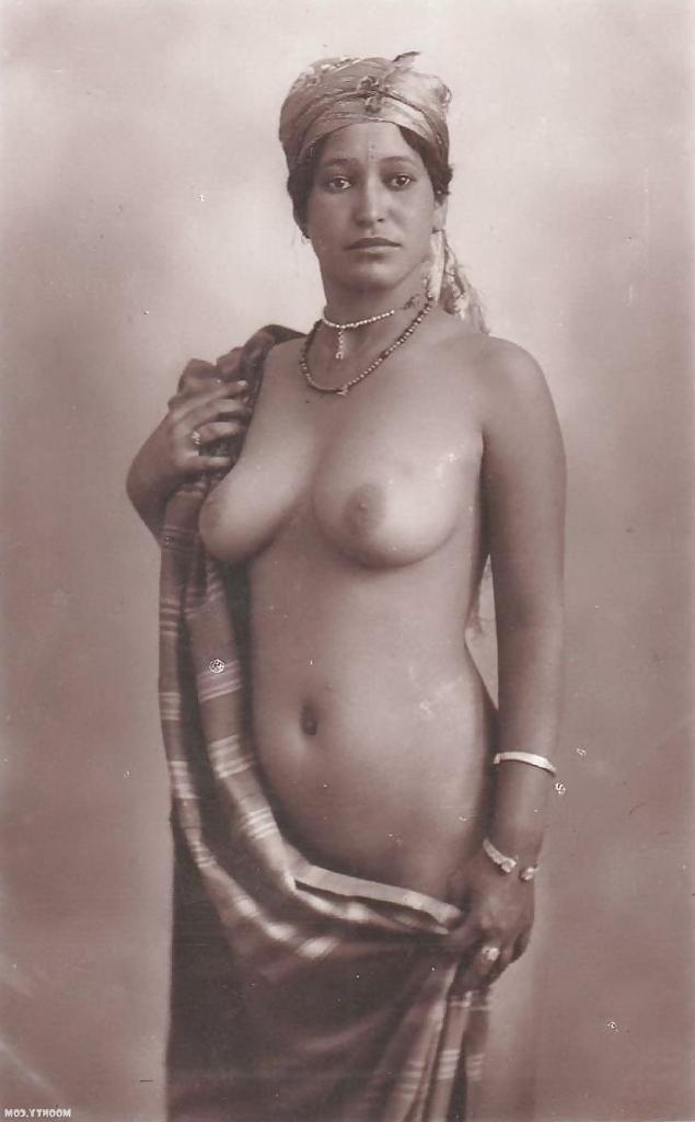 6P Vintage Arab
