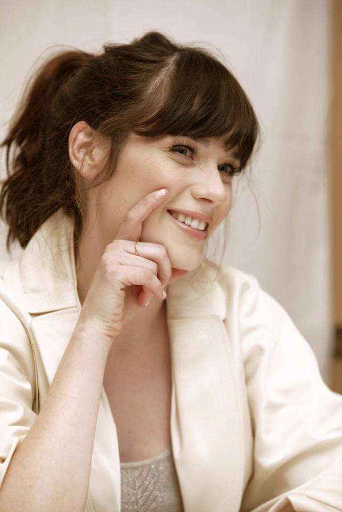 25P Celebrity Hot 250 - #164 Zooey Deschanel