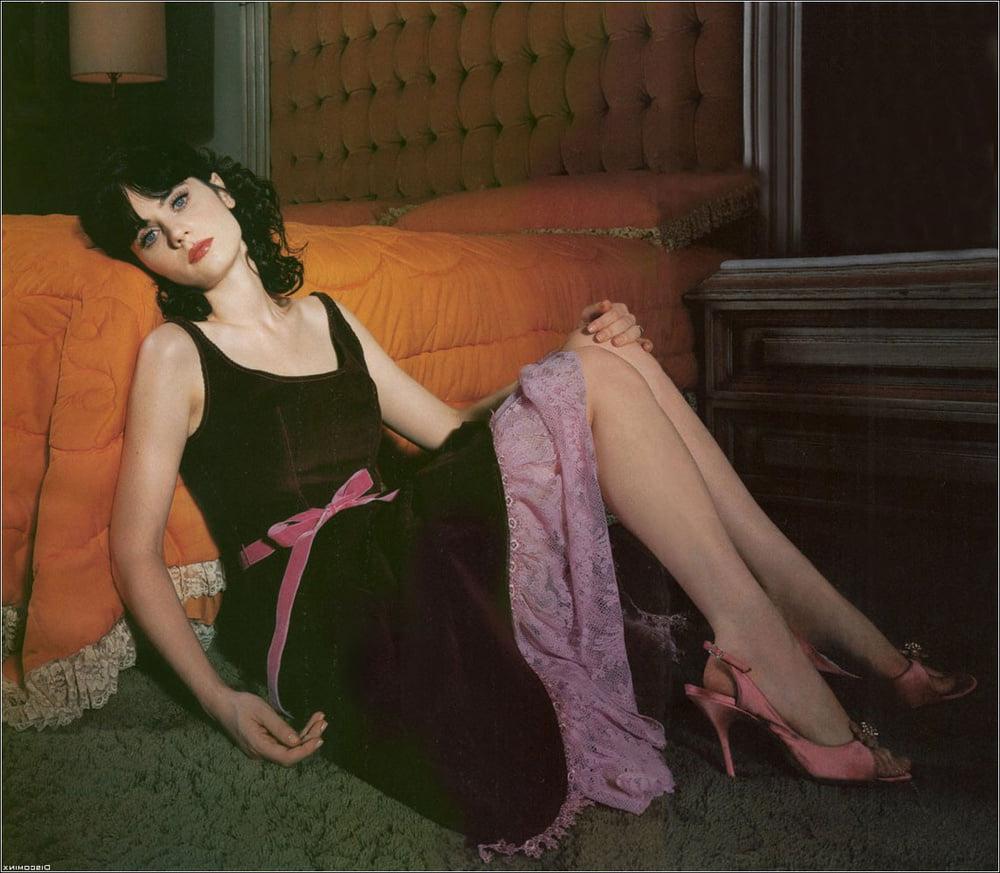 25P Celebrity Hot 250 - #164 Zooey Deschanel