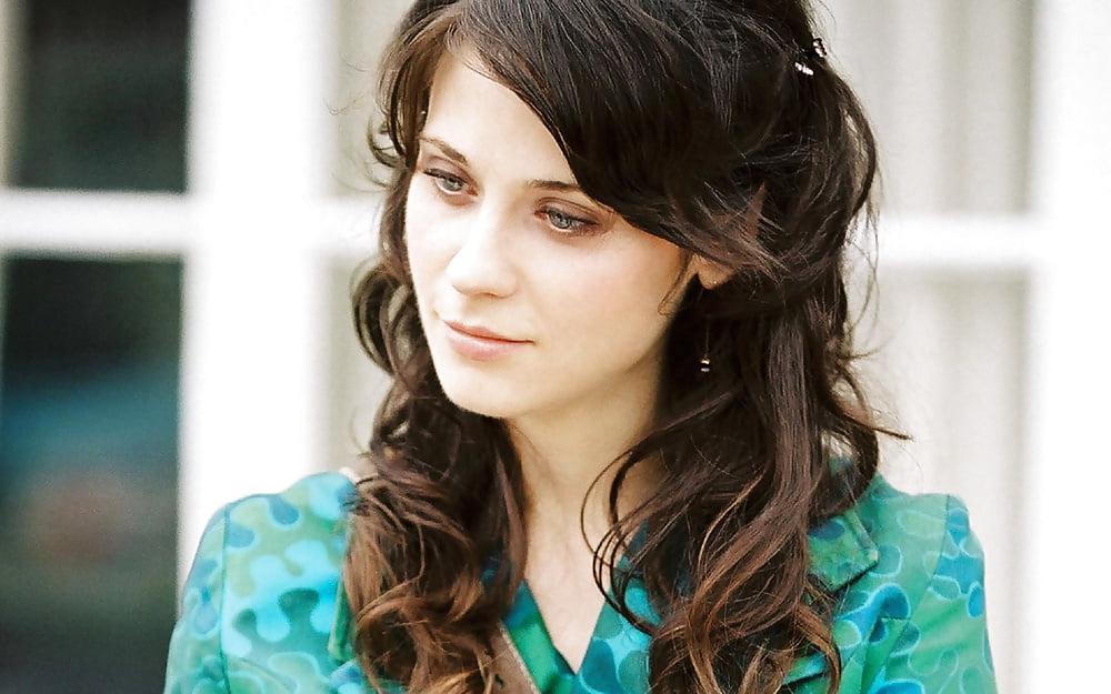 25P Celebrity Hot 250 - #164 Zooey Deschanel