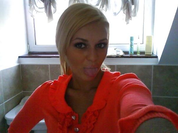 18P Amber is so hot