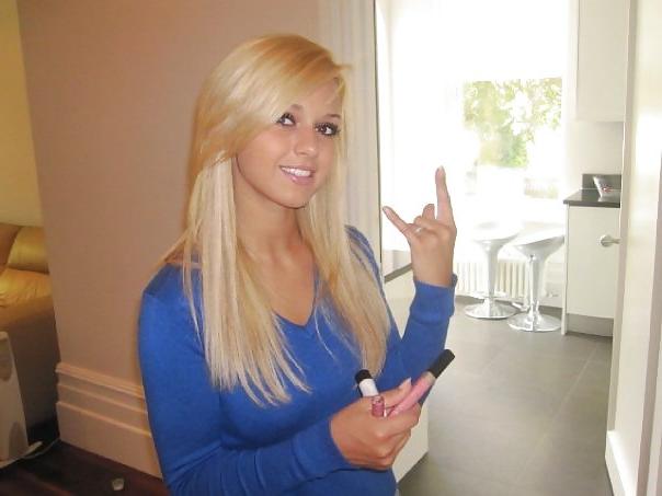 18P Amber is so hot