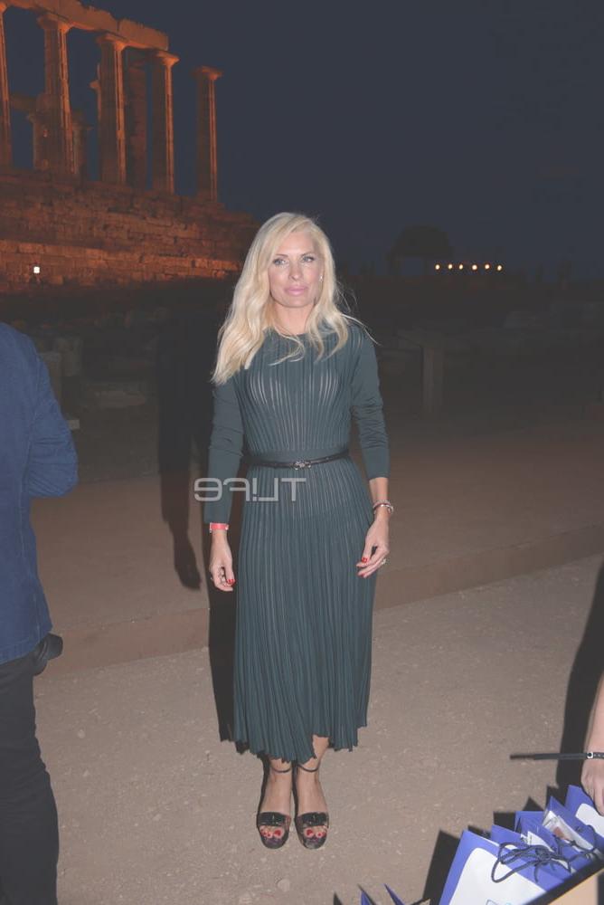 25P Greek Celebrity Menegai vol2