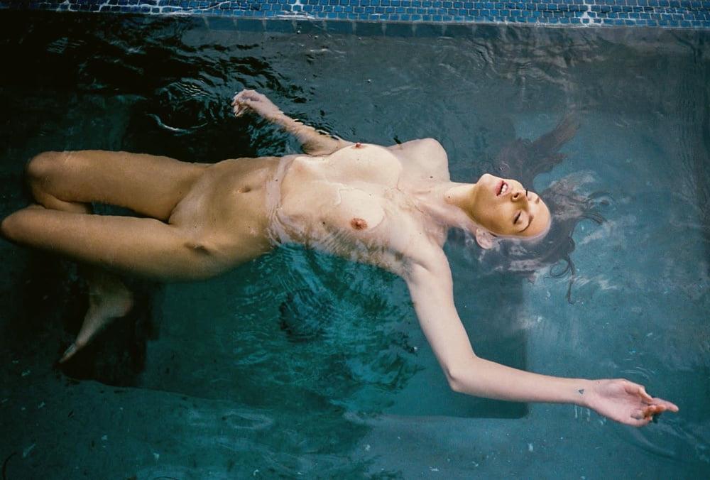 9P Bailee Mykell pool july 2018