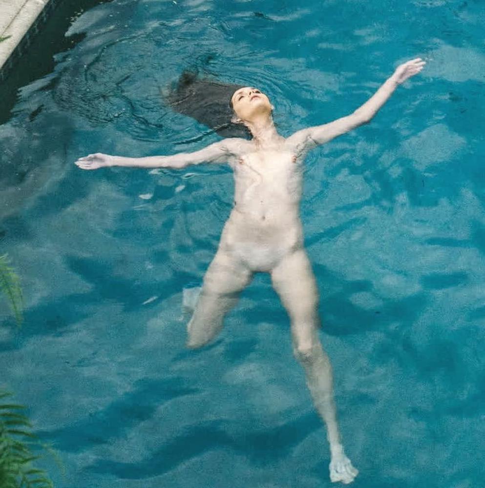 9P Bailee Mykell pool july 2018