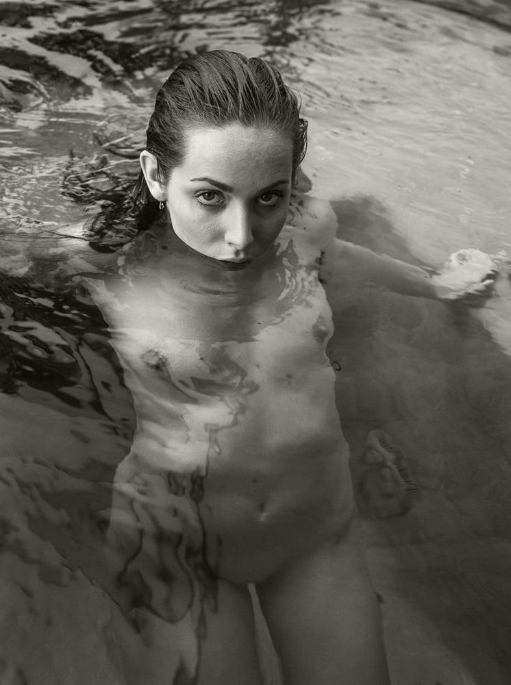 9P Bailee Mykell pool july 2018