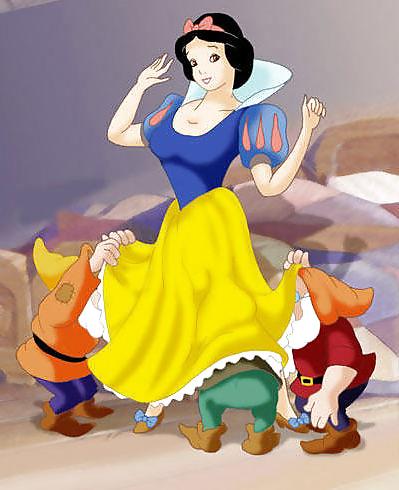 10P Snow White Never Looked So Good