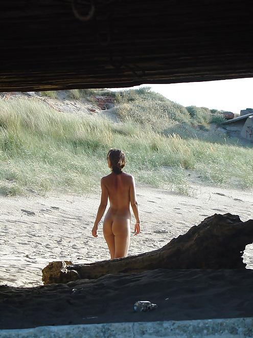 8P Italian nudist