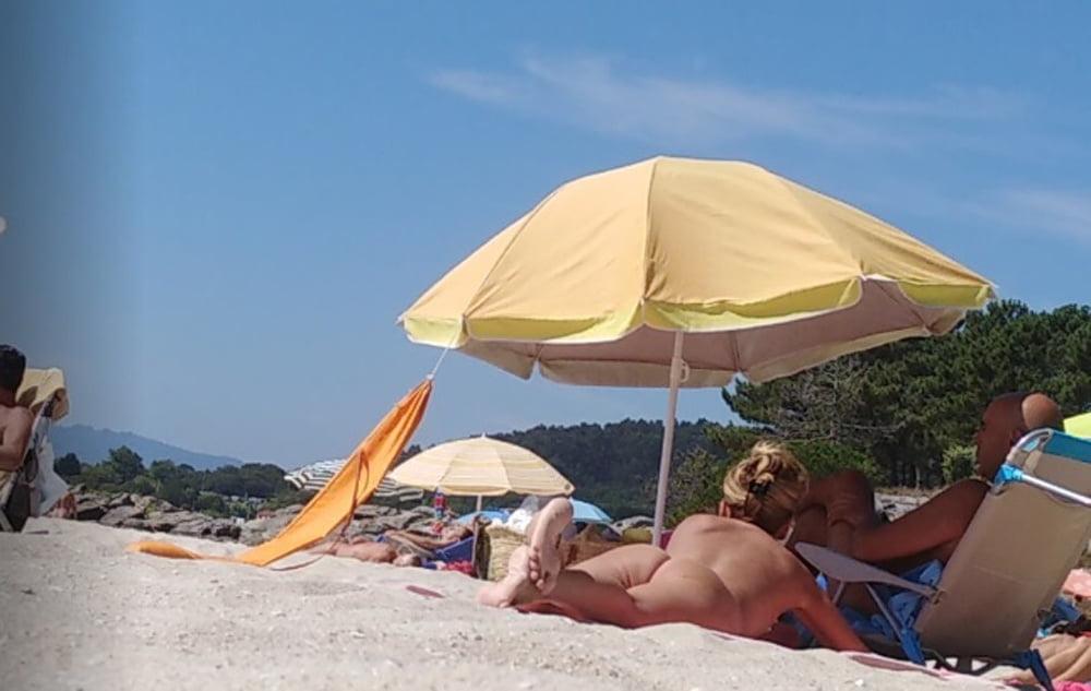 25P Swingers at the Beach #98