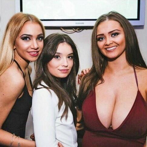 25P Big vs small tits 2