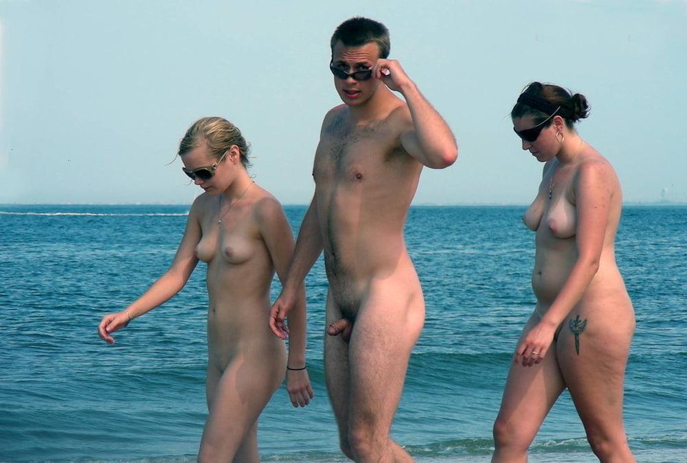 25P Swingers at the Beach #90