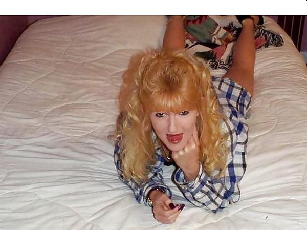 16P Trailer park milf