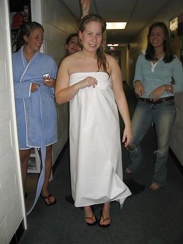 25P Girls after bath