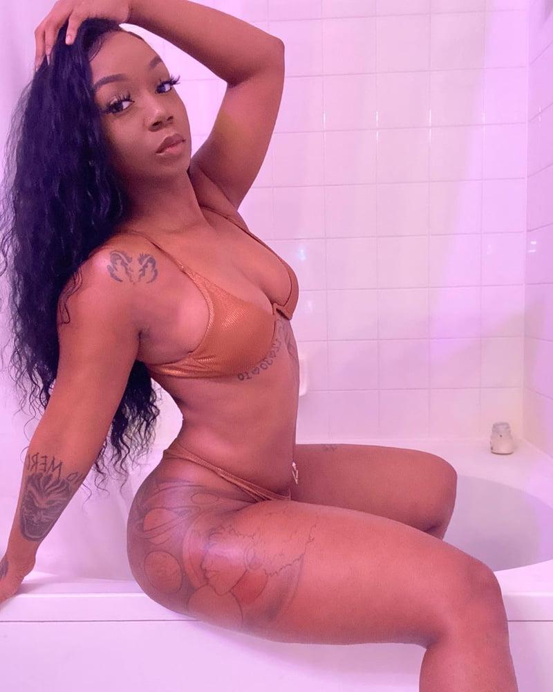 25P Sexy Thick Women 13