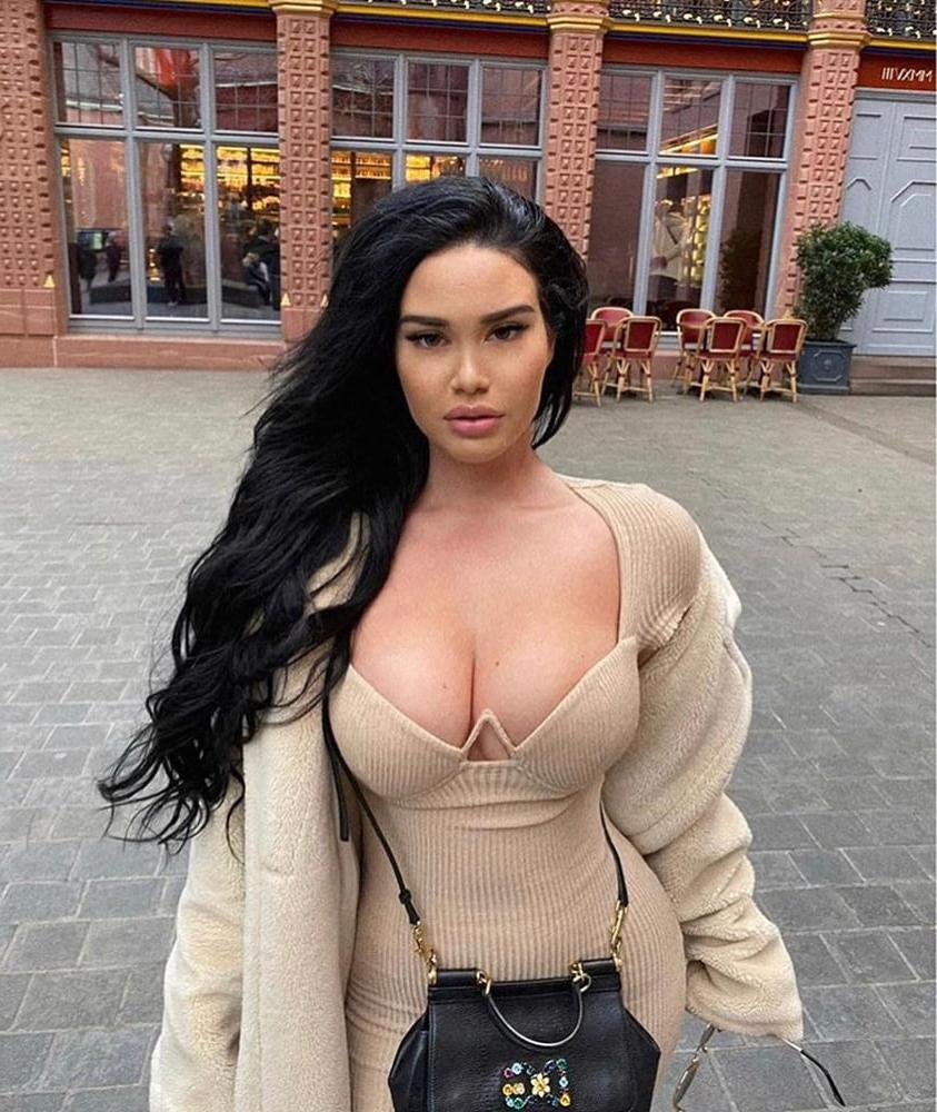 25P Sexy Thick Women 13