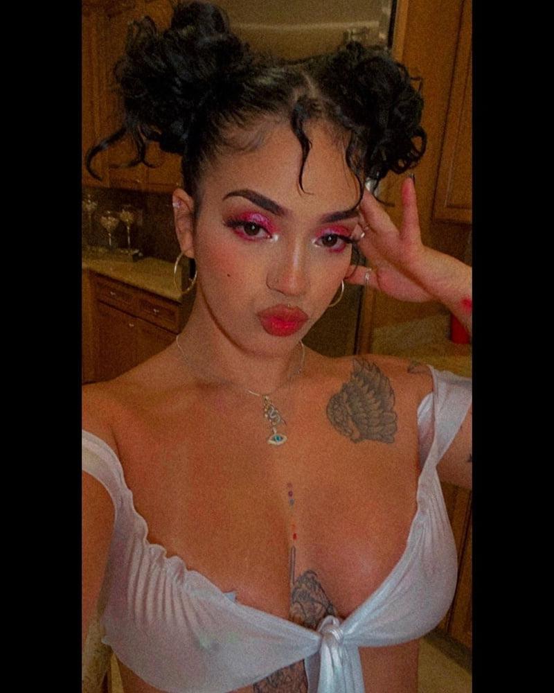 25P Sexy Thick Women 13